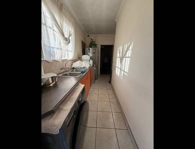3 BEDROOM PROPERTY TO RENT IN DALPARK EXT 1